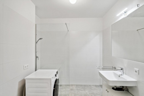 Cute single bedroom in a 2-bedroom flat in Lend