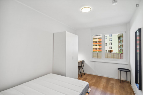 Cute double bedroom in residential Algersdorf