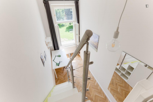 Very cool single bedroom close to Smíchov Lock