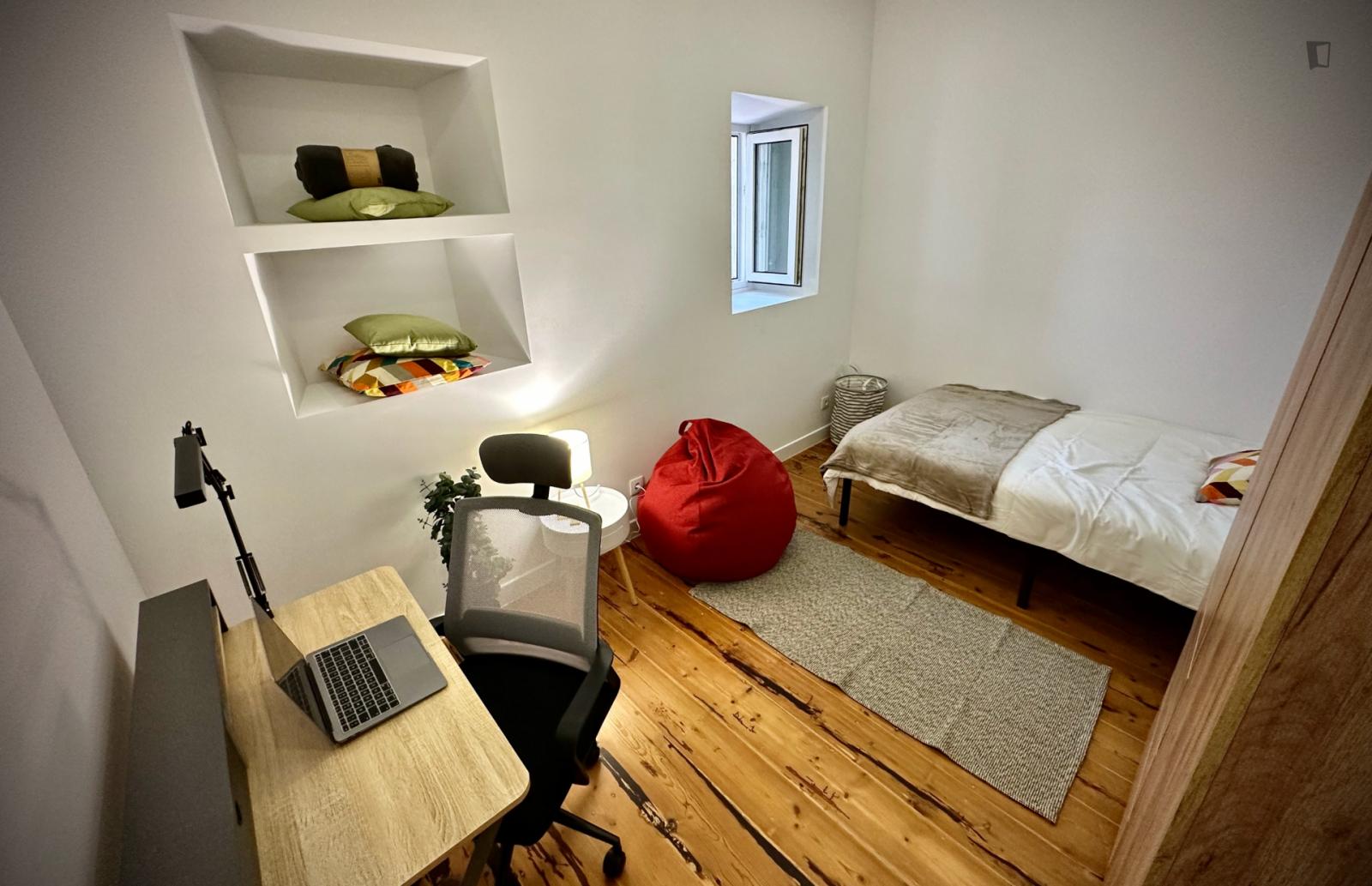 Lovely Single Bedroom With A Private Bathroom - 1