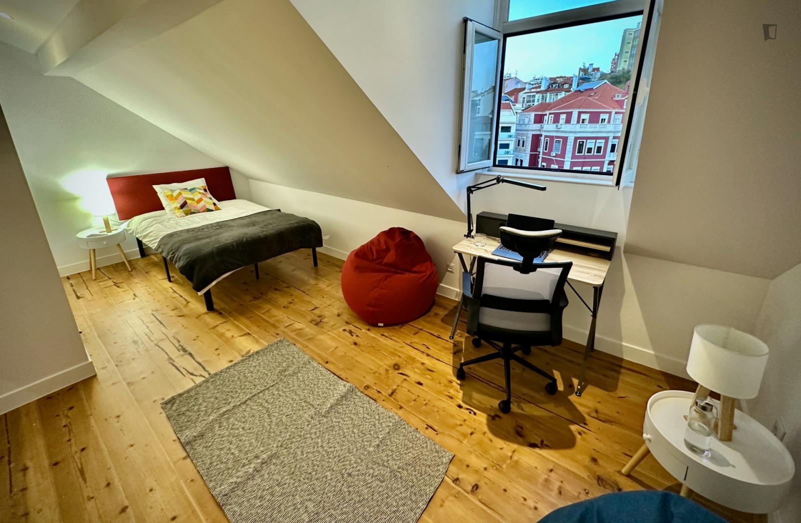 Bright Single Ensuite Bedroom In A 5-Bedroom Flat - Bright single ensuite bedroom in a 5-bedroom flat - Gallery - 1