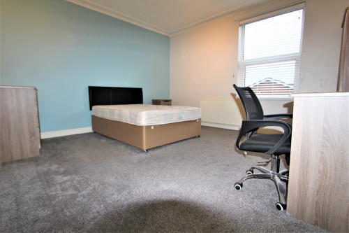 rentinc-stanmore-place-ls4-2rr-leeds-134886665020231005055803AM
