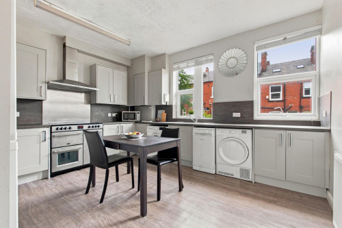 rentinc-stanmore-place-ls4-2rr-leeds-168173136020260806122607PM