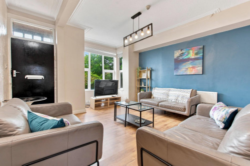rentinc-stanmore-place-ls4-2rr-leeds-93429218520260806122604PM