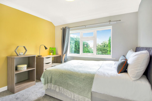 rentinc-st-anns-close-ls4-2sf-leeds-185243793720231006055903AM