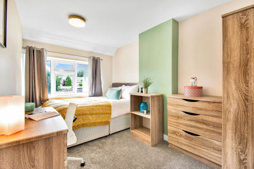 rentinc-st-anns-close-ls4-2sf-leeds-29108015720231006055904AM