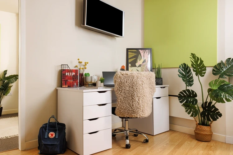  Standard Double One Bedroom Flat  -  Quay Point Studios  - Gallery -  3