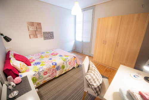 Really neat double bedroom in a 5-bedroom flat, near the Casco Viejo metro - Gallery - 22