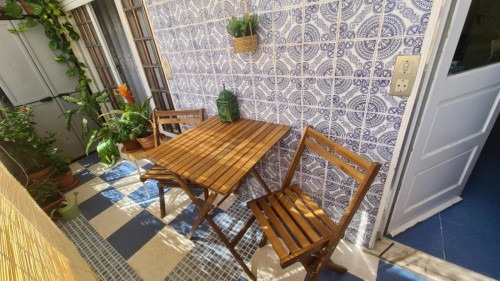 Vintage Single Bedroom close to NOVA School of Science and Technology (FCT NOVA)