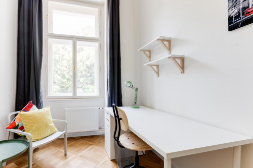 Lofty single bedroom in Malá Strana