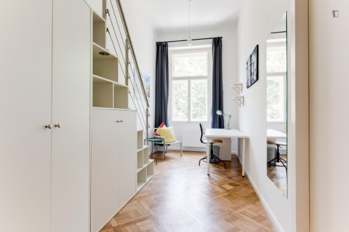 Lofty single bedroom in Malá Strana