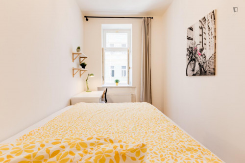 Alluring double bedroom near the Prague Main Station