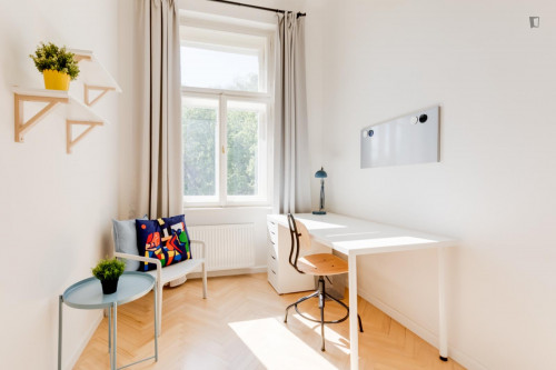 Tasteful single bedroom in the Malá Strana area