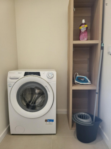 Modern 1 Bedroom Apartment close to  Praia da Baleia