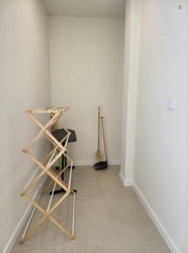 Modern 1 Bedroom Apartment close to  Praia da Baleia