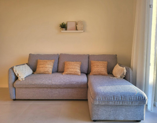 Modern 1 Bedroom Apartment close to  Praia da Baleia - Gallery - 13