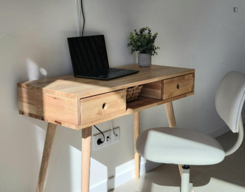 Modern 1 Bedroom Apartment close to  Praia da Baleia