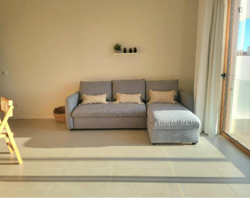 Modern 1 Bedroom Apartment close to  Praia da Baleia - Gallery - 17