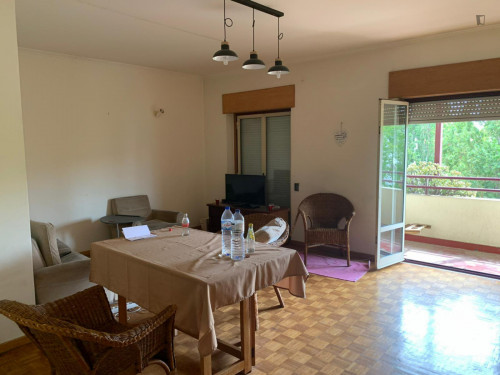 Beautiful 3-bedroom flat close to Quinta das Conchas metro station