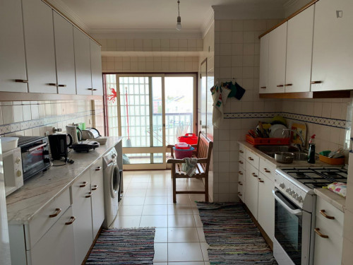 Beautiful 3-bedroom flat close to Quinta das Conchas metro station