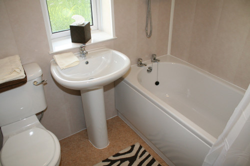 rentinc-stanmore-grove-ls4-2rj-leeds-198867399920240125045214AM