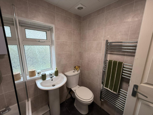rentinc-talbot-view-ls4-2rq-leeds-117272910820251011123535AM