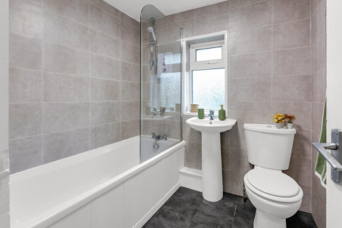 rentinc-talbot-view-ls4-2rq-leeds-118818308220251031123333AM