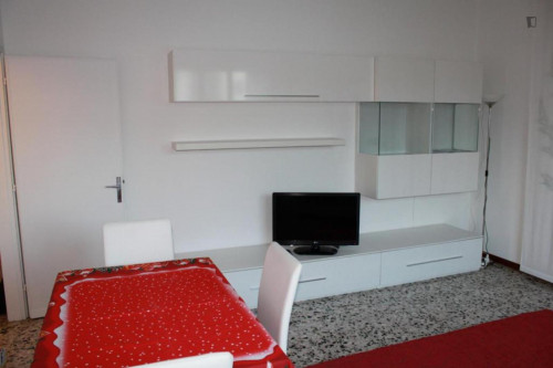 Cosy Bedroom with balcony well connected to the city center