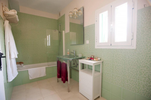 Nice house near Sevilla with 4 room and 3 bathrooms