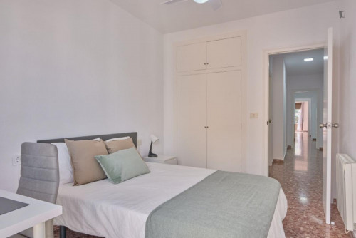Appealing double bedroom with a balcony, in Benimaclet