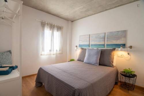 Bright 1-bedroom apartment near Iglesia de San Antón