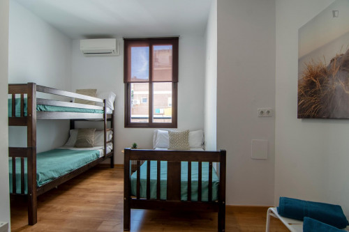 Cozy 2-bedroom apartment near Iglesia de San Antón - Gallery - 6