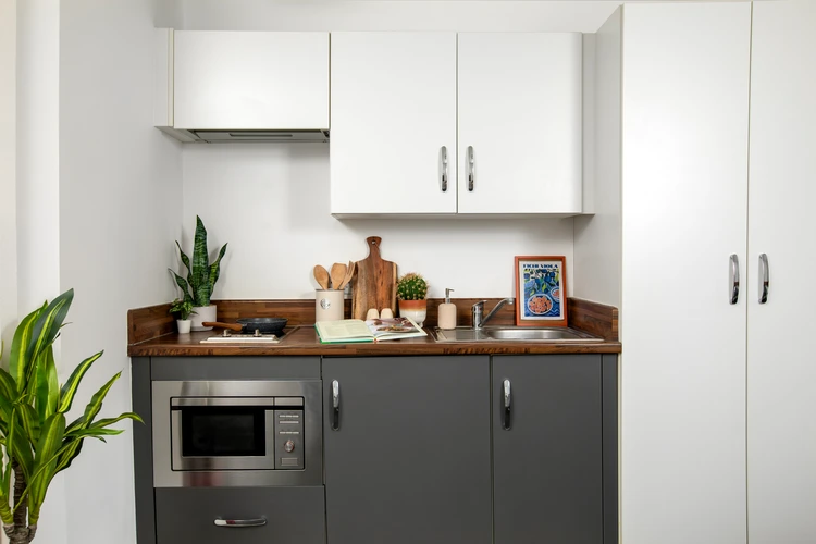  Small Standard Double Studio  -  Pier Quays  - Gallery -  3