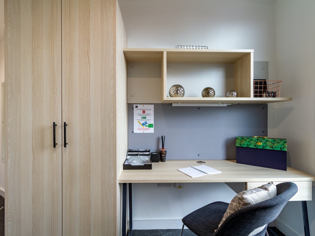 Classic 4 Bed En-Suite - ستريتس فاليدج - Gallery - 3