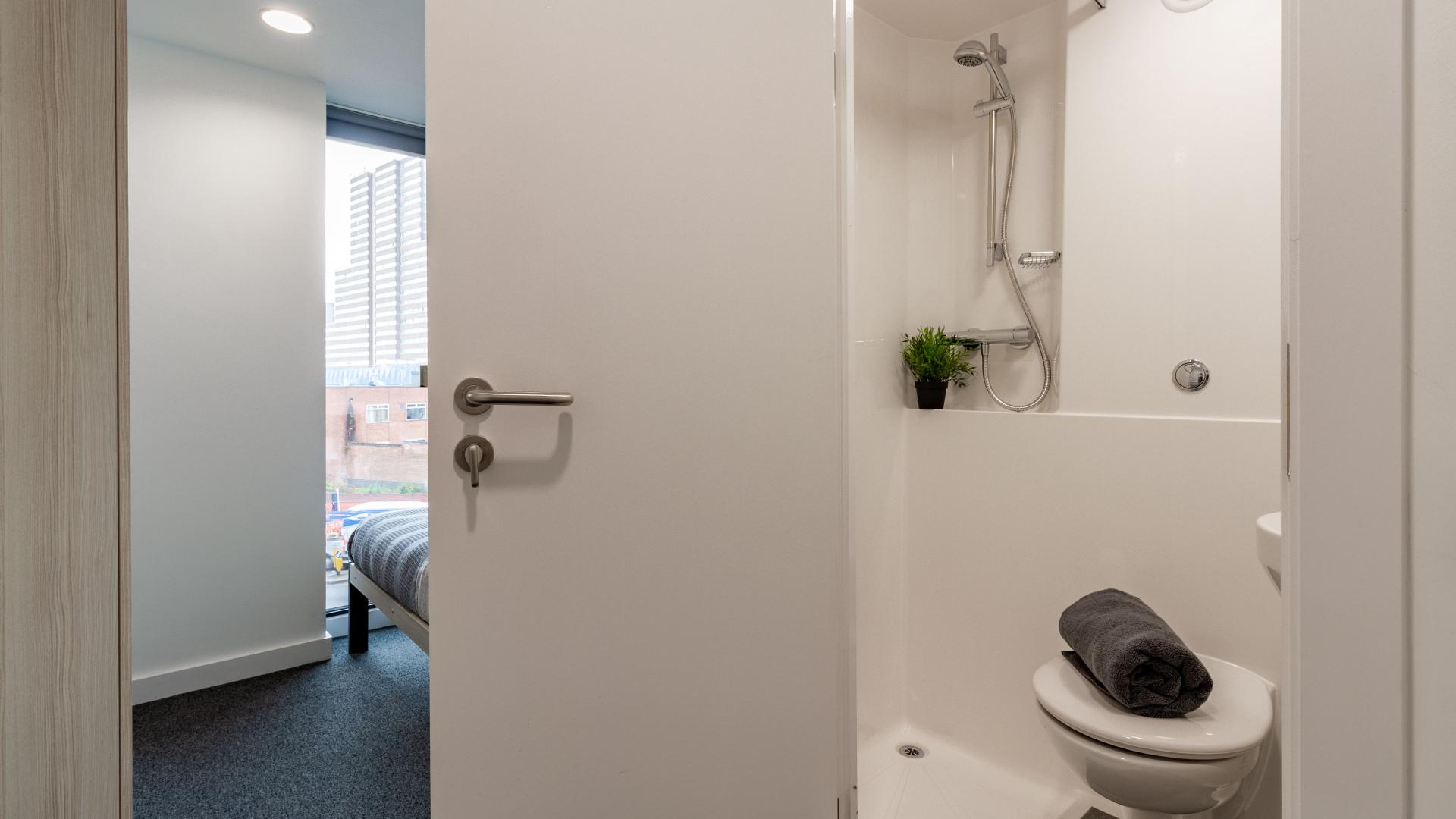 Premium 4 Bed En-Suite - 3