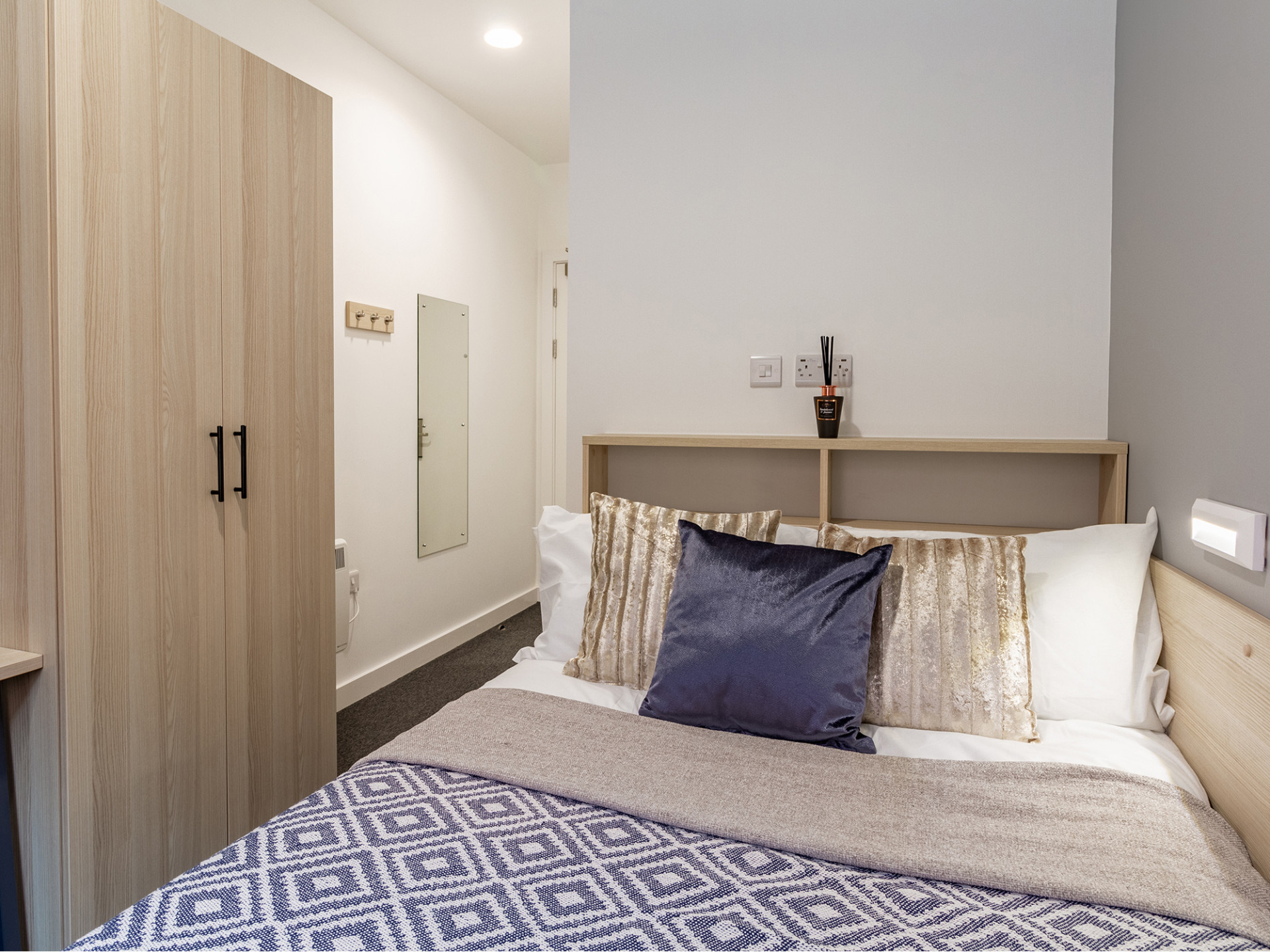 Classic En-Suite Townhouse - ستريتس فاليدج - Gallery - 1