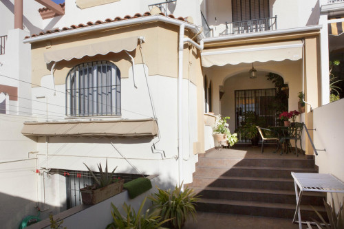 Wide twin bedroom in a great house, in Mairena del Aljarafe - Gallery - 7