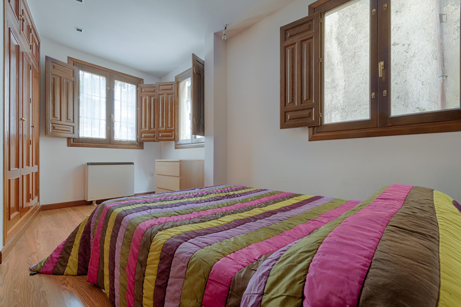 Very cool 1-bedroom duplex near the Alhambra