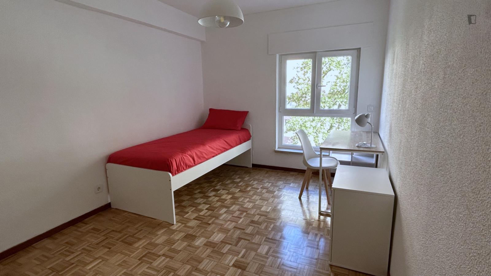  Lovely Single Bedroom In Telheiras  -  Lovely single bedroom in Telheiras  - Gallery -  1