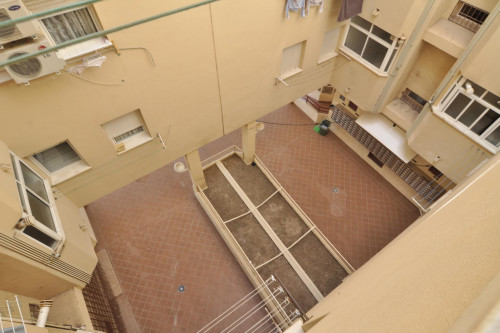Bright and cosy single bedroom in a 4-bedroom apartment near Universidad Laboral