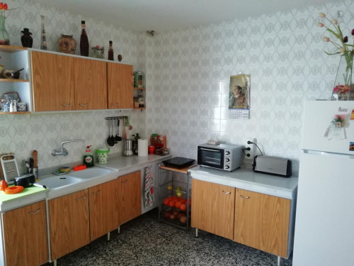 Single bedroom in 3-bedroom apartment - Gallery - 6