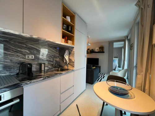 Stunning 1-bedroom flat very close to Avenida metro station - Gallery - 7