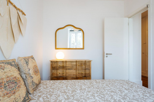 Very nice double ensuite bedroom in Arroios