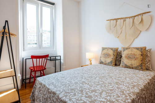 Very nice double ensuite bedroom in Arroios