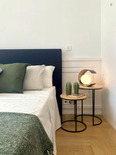 Luxury 1 Bedroom apartment close to Miradouro de São Pedro de Alcântara - Gallery - 21