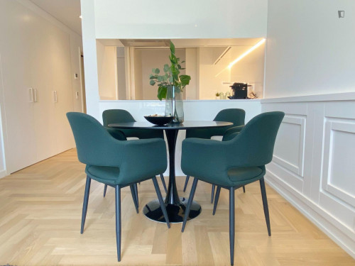 Luxury 1 Bedroom apartment close to Miradouro de São Pedro de Alcântara - Gallery - 11