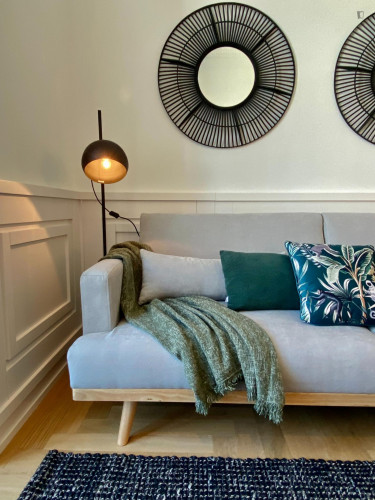 Luxury 1 Bedroom apartment close to Miradouro de São Pedro de Alcântara - Gallery - 8