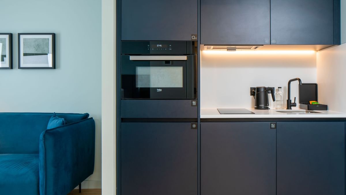  Grand Studio With Terrace  -  Aparthotel Birmingham  - Gallery -  3