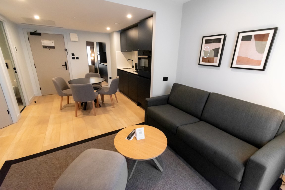  Classic One Bedroom  -  Aparthotel Birmingham  - Gallery -  8