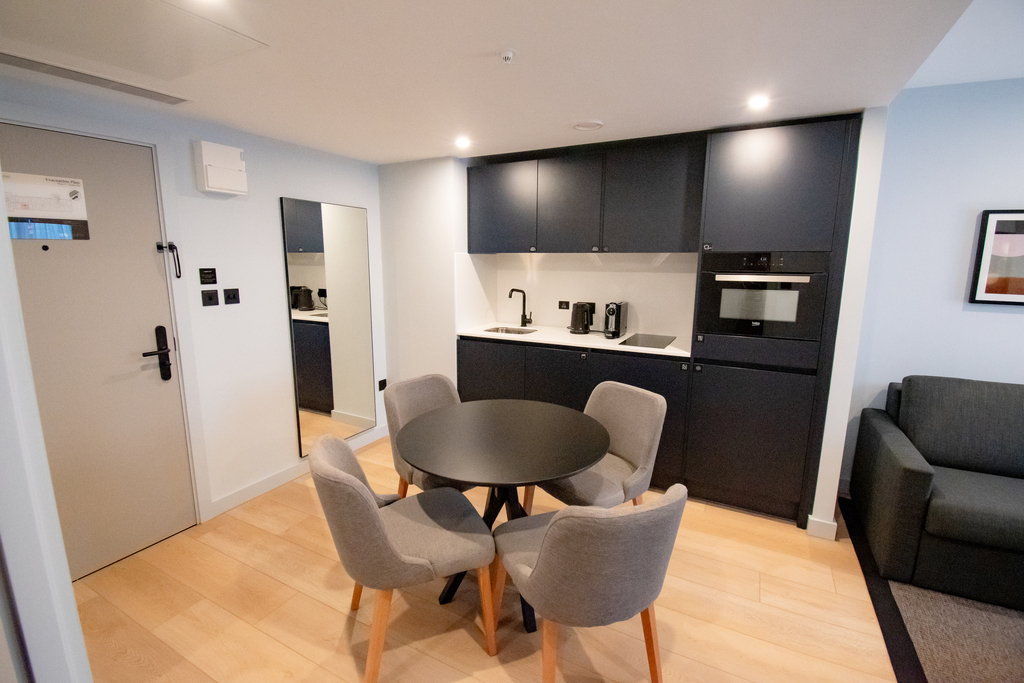  Classic One Bed Accessible Suite  -  Aparthotel Birmingham  - Gallery -  4